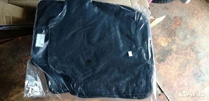 Оригинальные коврики Шкода Рапид новые