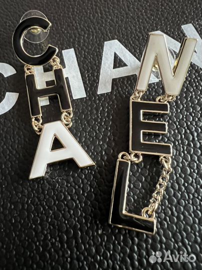 Новые серьги Chanel