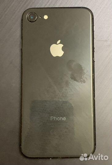 Телефон iPhone 8 64 gb