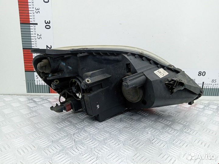 Фара передняя для Opel Zafira B 93179910