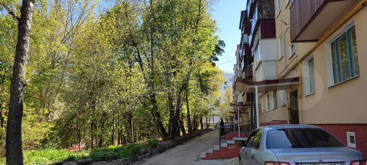 4-к. квартира, 61 м², 1/5 эт.