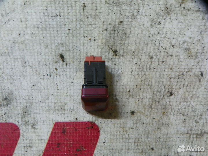 Кнопка аварийной сигнализации Citroen C3 Picasso