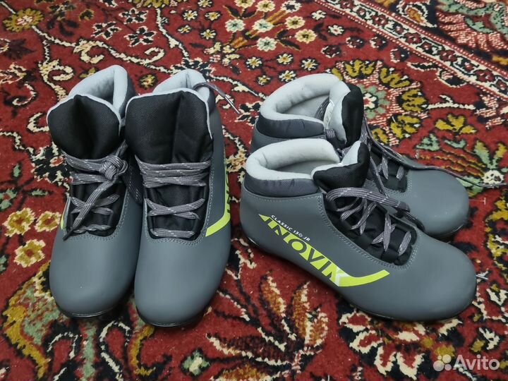 Лыжные ботинки