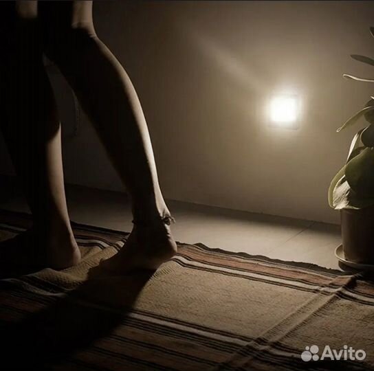 Светодиодный светильник с датчиком движения