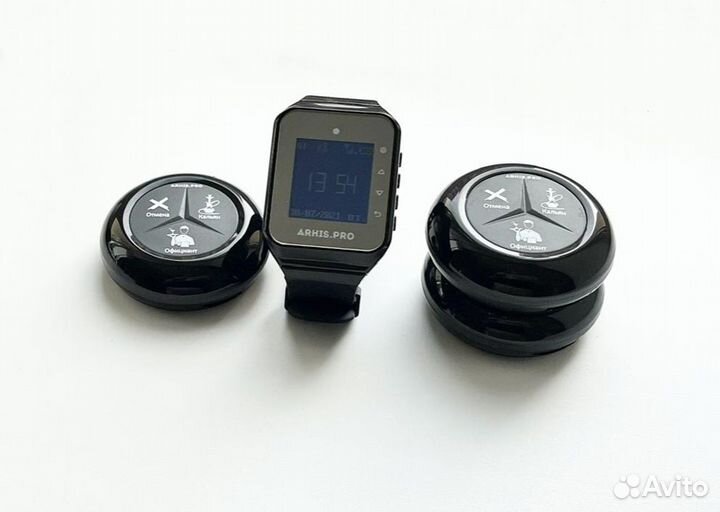 Кнопка вызова официанта с часами в кальянную