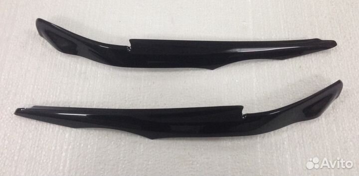 Декоративные ресницы Mitsubishi Lancer X c 2007