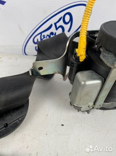 Ремень безопасности передний правый Kia Ceed ED