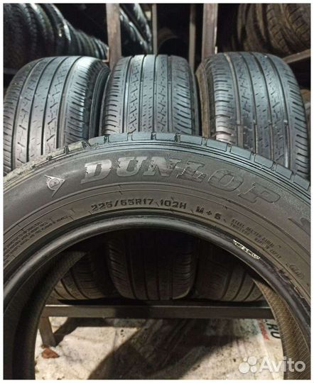 Dunlop Grandtrek ST30 225/65 R17 102H