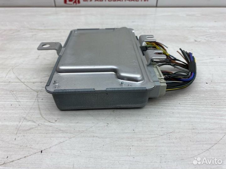 Блок пневмоподвески Land Rover Discovery 4 L319