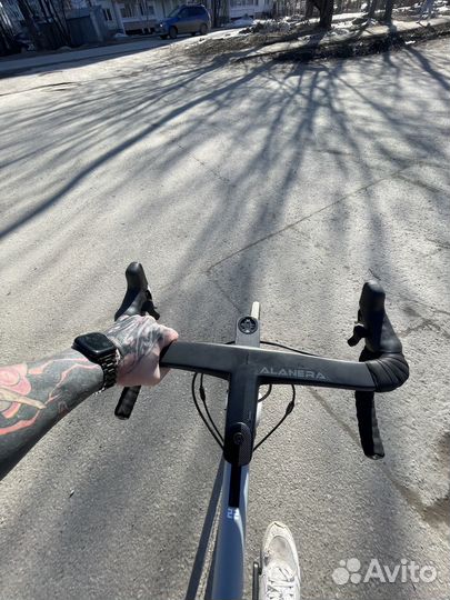 Шоссейный велосипед format 2222