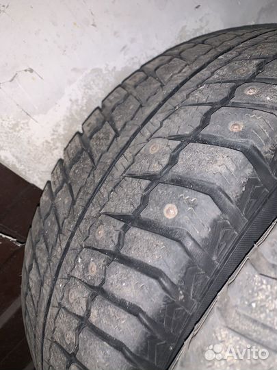 Matador MP 50 Sibir Ice 215/55 R16