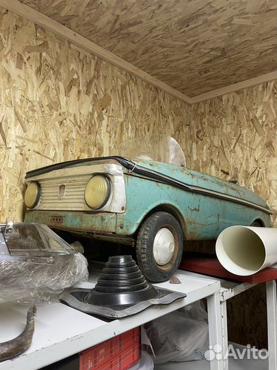 Педальный москвич СССР