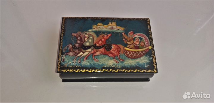 Шкатулка лаковая под палех тройка папье-маше 9-7-3