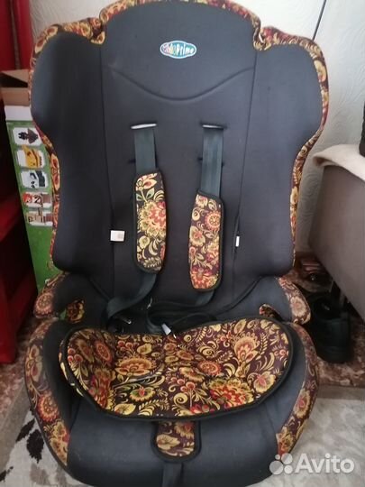 Детское кресло в автомобиль