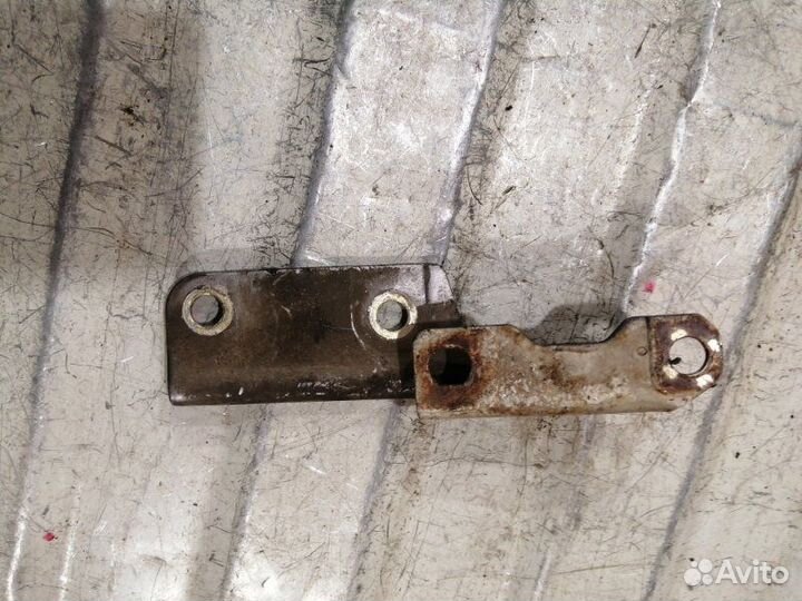 Петля капота правая Hafei Simbo 1.3 2008