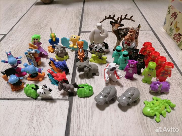 Игрушки киндер с капсулами