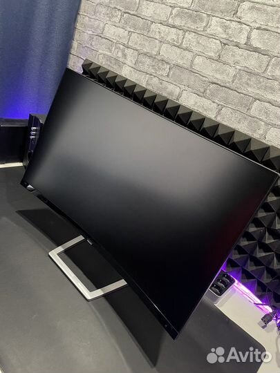 Изогнутый монитор 32 дюйма Philips VA 2560x1440