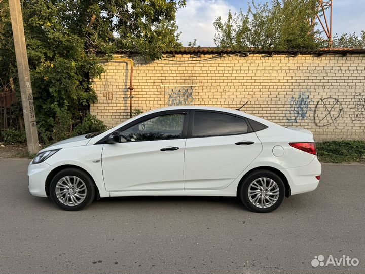 Hyundai Solaris 1.4 AT, 2014, 266 150 км