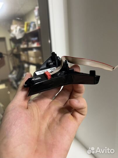 Кнопка руля правая / VW Touareg / 7P6959538