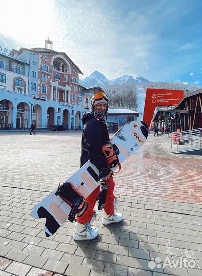 Веселая подружка