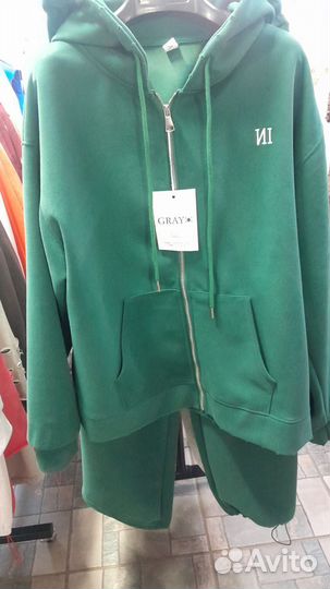 Спортивный костюм женский