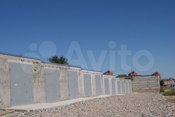 Гараж, > 30 м²