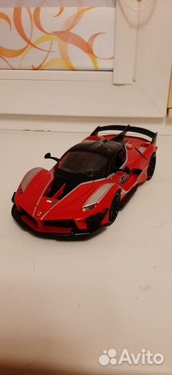 Машинка игрушечная