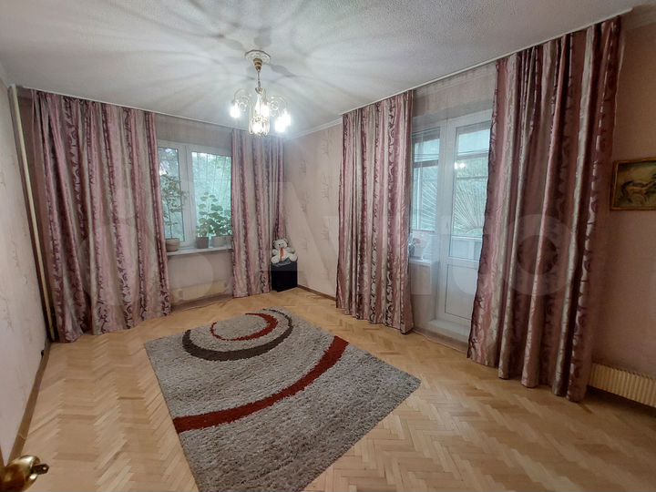 3-к. квартира, 71,9 м², 1/12 эт.