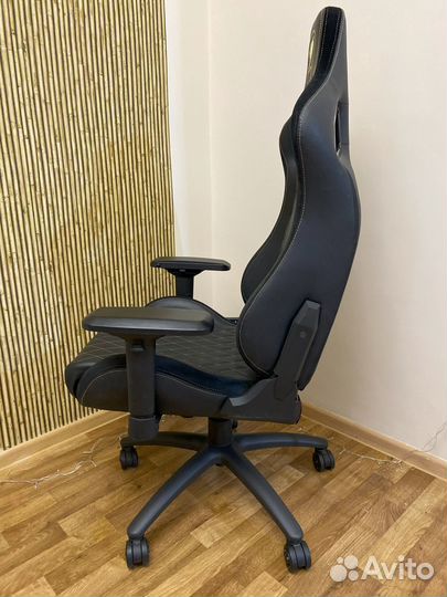 Кресло Cougar Armor S Royal