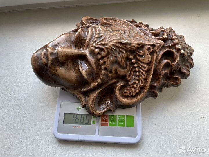 Маска СССР очень тяжелая картина