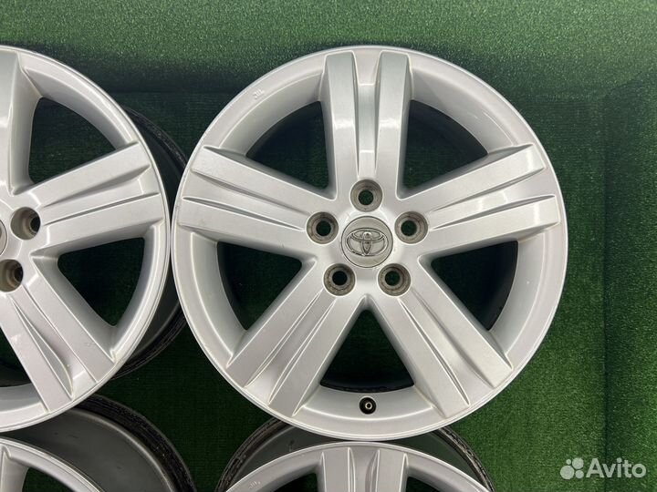 R17 Toyota 5x114.3 7J +50 Dia60.1mm