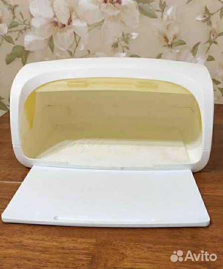 Умная хлебница Tupperware со встроенной решеткой с