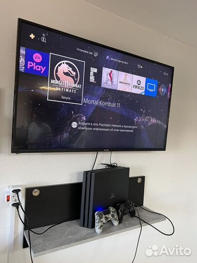 Sony Playstation 4 pro (1TB)