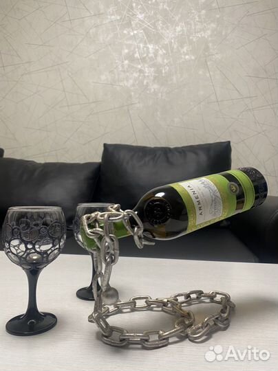 Подставка для вина. Аксессуар в стиле лофт