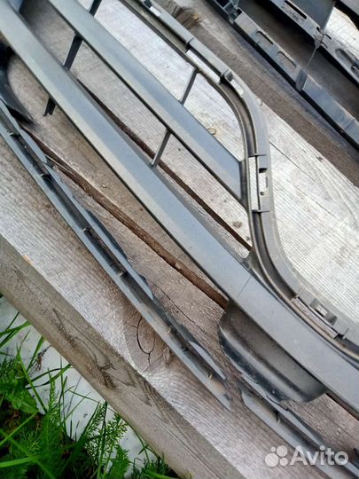 Решетка радиатора в сборе тайота королла 150 кузов