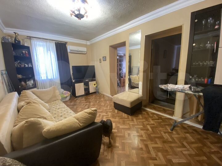 4-к. квартира, 70 м², 1/5 эт.