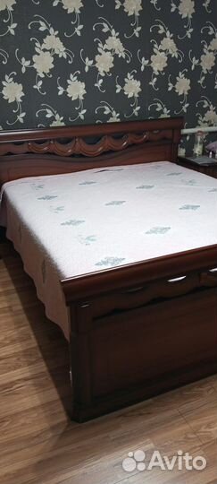 Спальный гарнитур бу