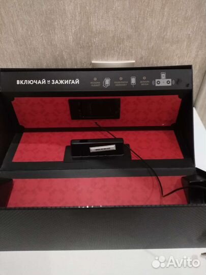 Музыкальная колонка 