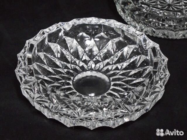 Хрусталь -вазы на ножке,пепельница