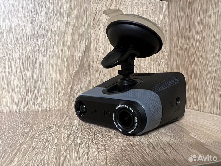 Видеорегистратор Mivue i90