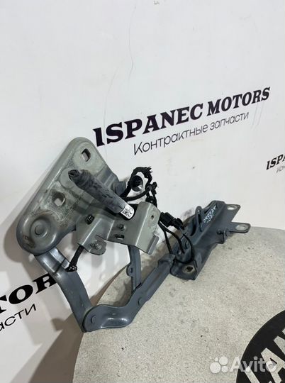 Петля капота правая Land Rover Range Rover Evoque
