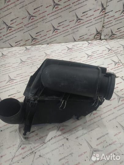 Корпус воздушного фильтра m113 w210 Mercedes