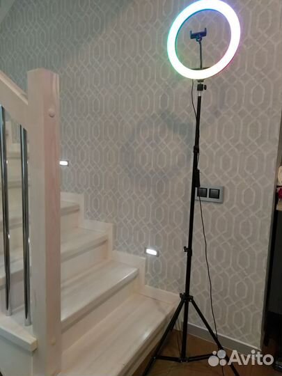 Кольцевая лампа со штативом