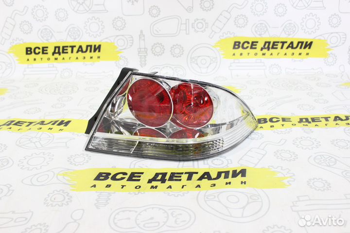 Фонарь Mitsubishi Lancer 9 03-09 белый хрусталь