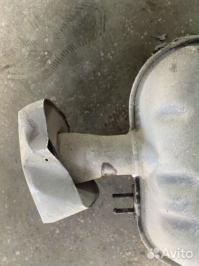 Задняя банка глушителя santa Fe 2018