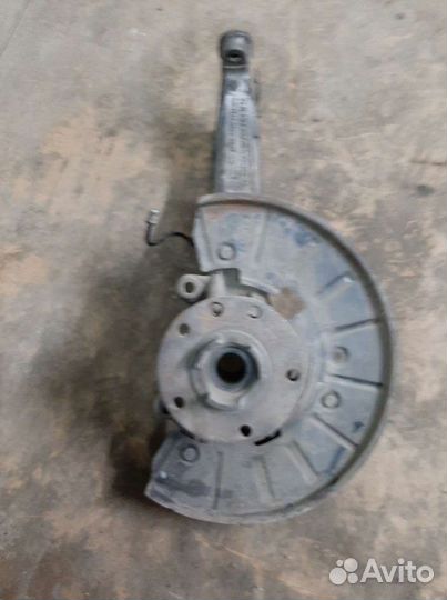 Кулак поворотный правый на кайен 955