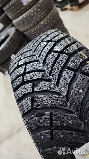 Michelin X-Ice North 4 205/55 R16 94T