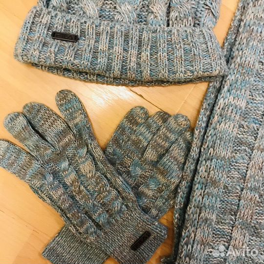 Оригинальный комплект fila: шапка, шарф, перчатки