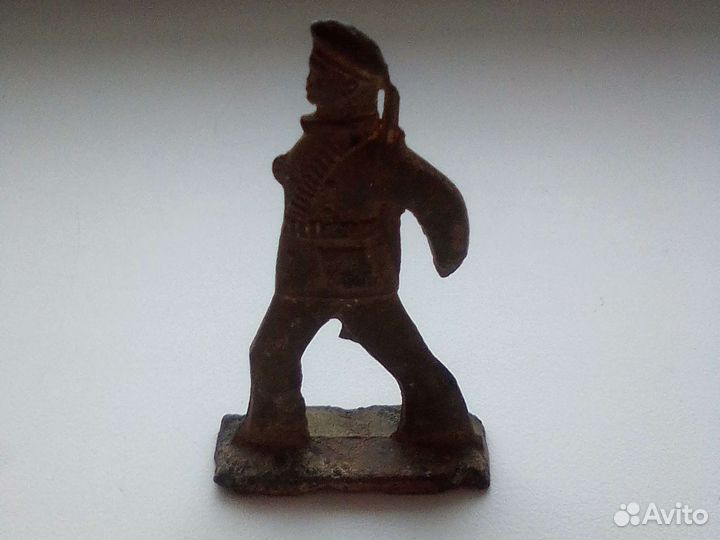 Модель солдатика