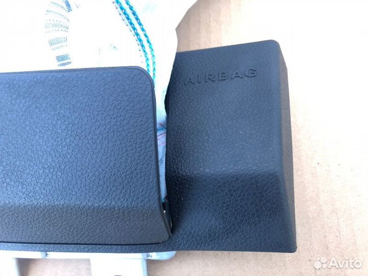 Подушка безопасности в торпедо передняя правая